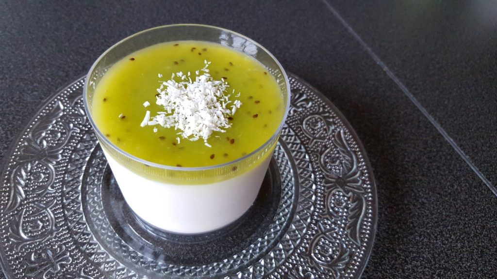 panna-cotta-kiwi